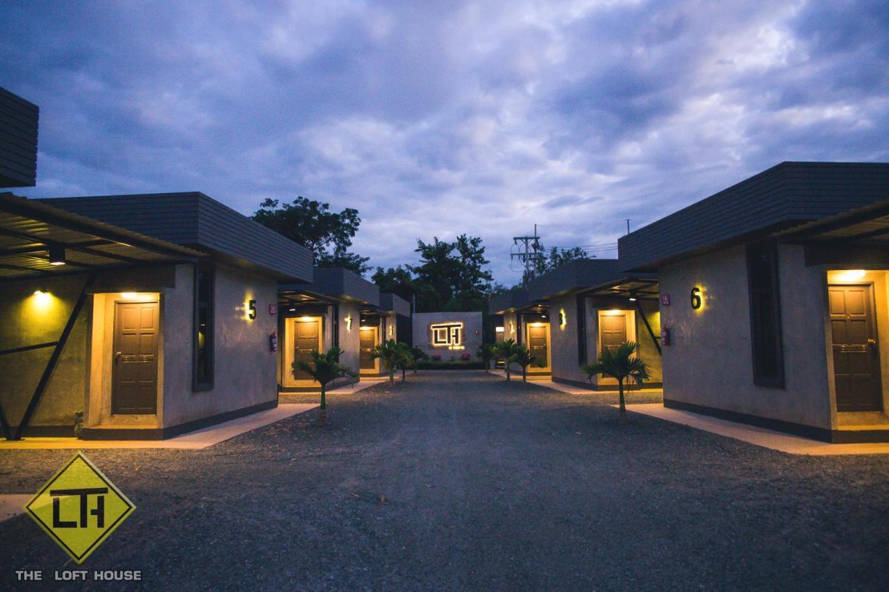 Hotel The Loft House Sakaeo Watthana Nakhon Exteriér fotografie